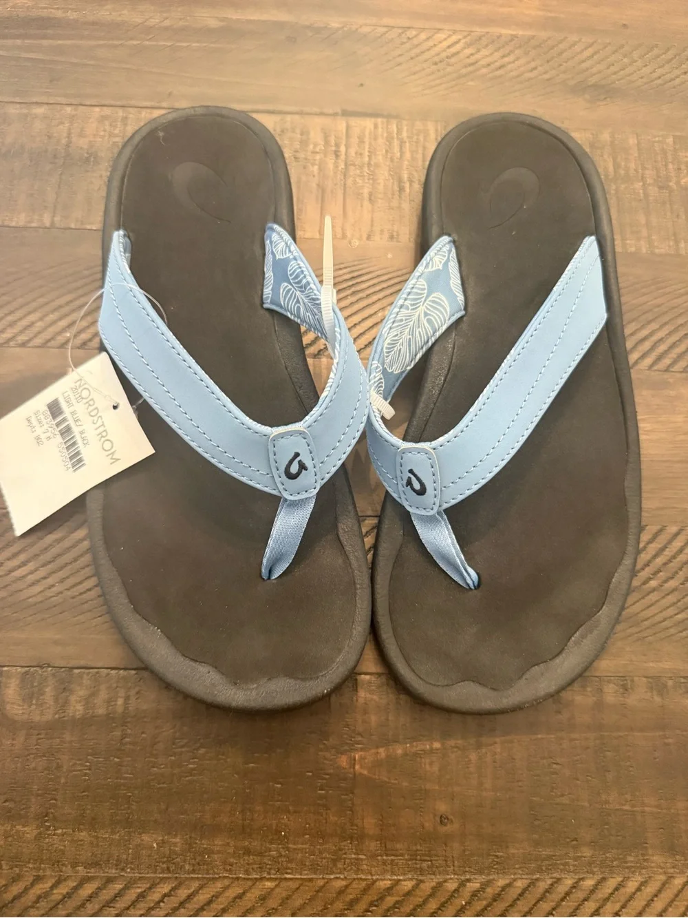 OluKai ohana Women's Light Blue and Black Flip Flop Sandals